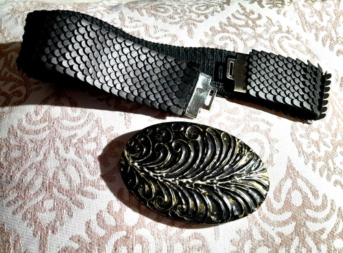 Gürtelschnalle oval mit